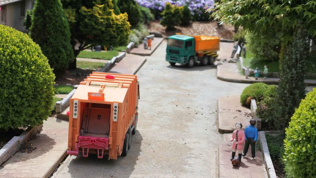 autocarri_socialfarma-1472670_1920