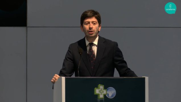 Speranza: “Nel corso della pandemia i farmacisti ci sono stati fino in fondo”